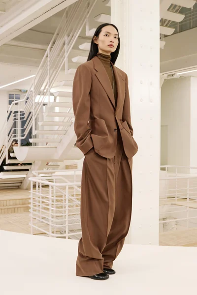 Look 12